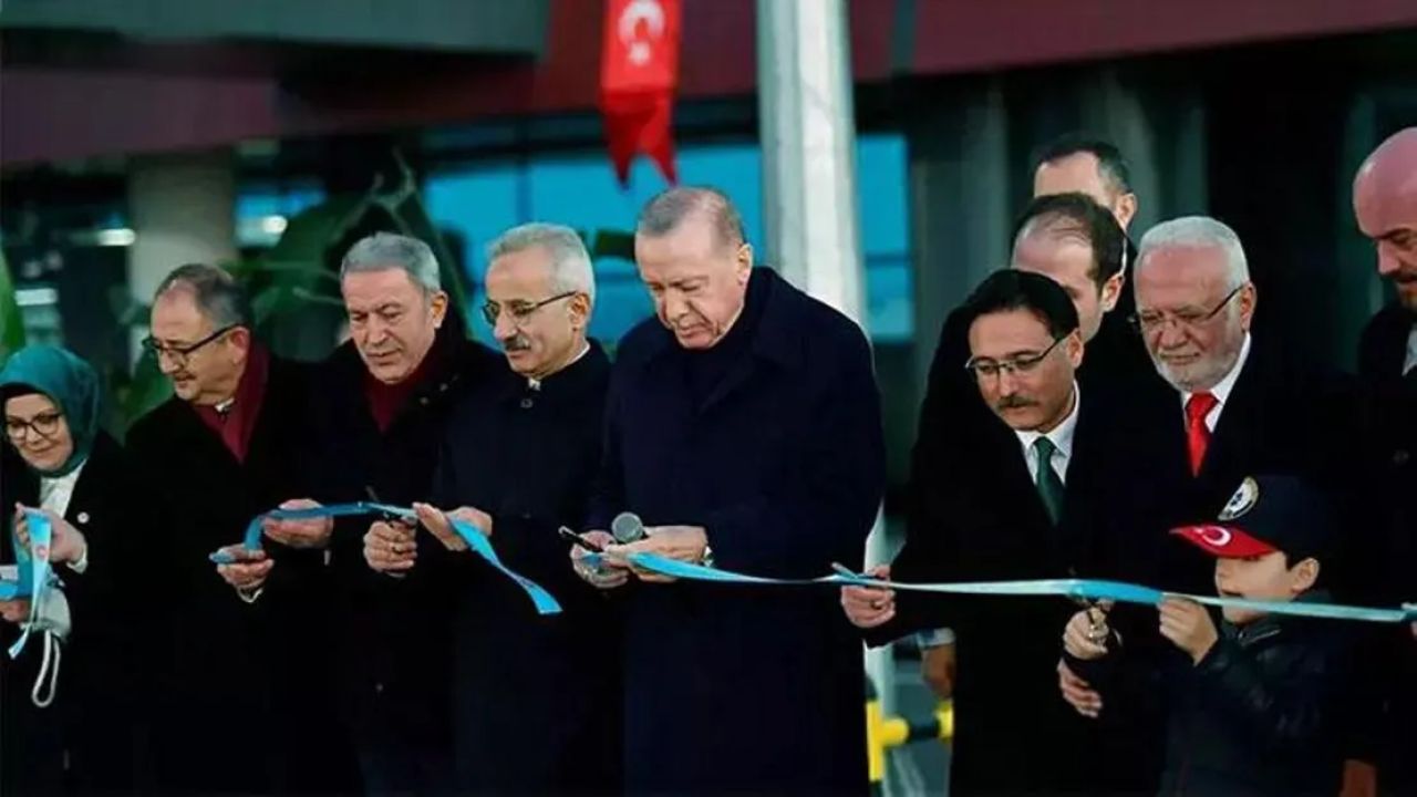 Erdoğan, Kayseri havalimanı terminalini açtı