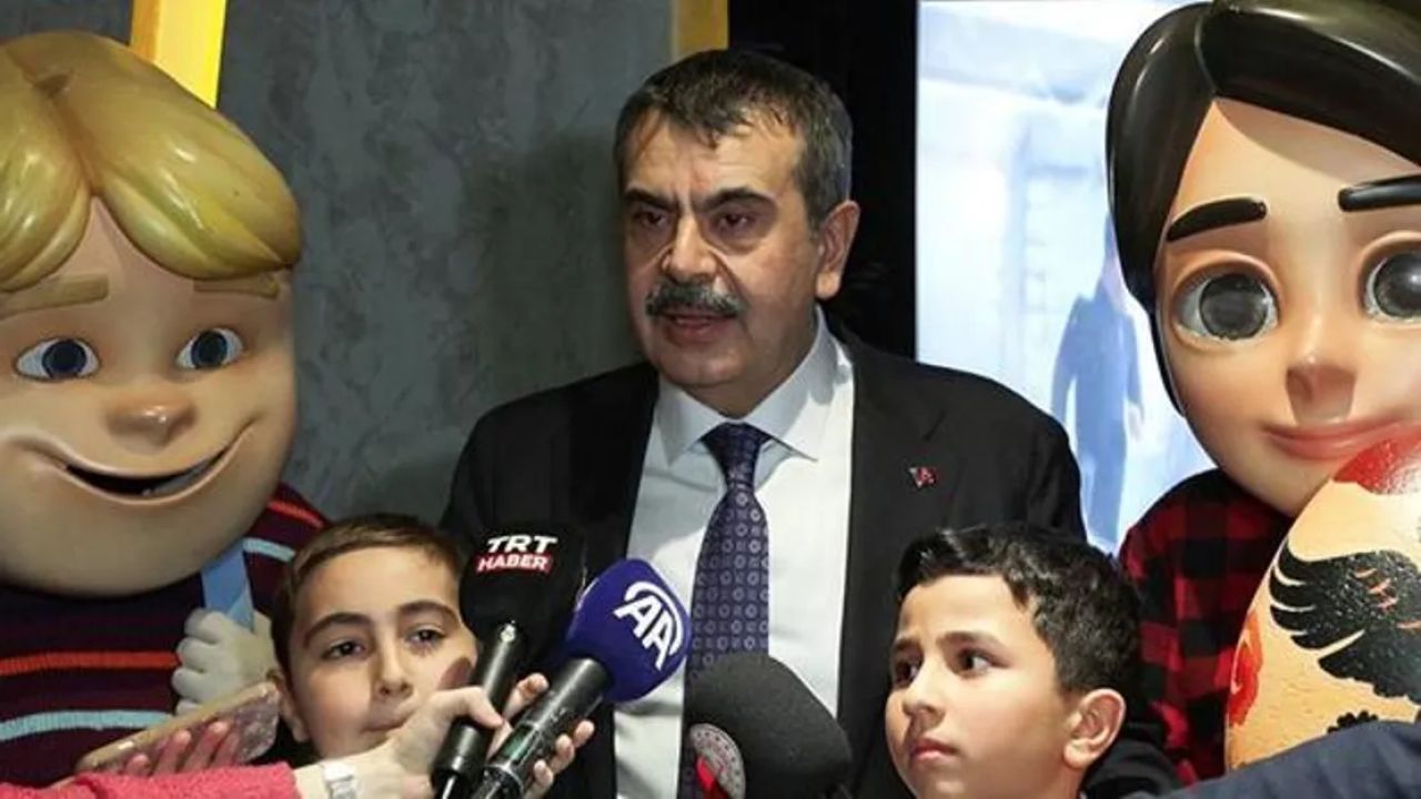 Tekin: Dijital bağımlılık büyük bir tehdit