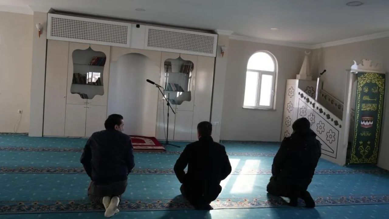 Kooperatif Borcu Yüzünden Cami Satışa Çıkarıldı