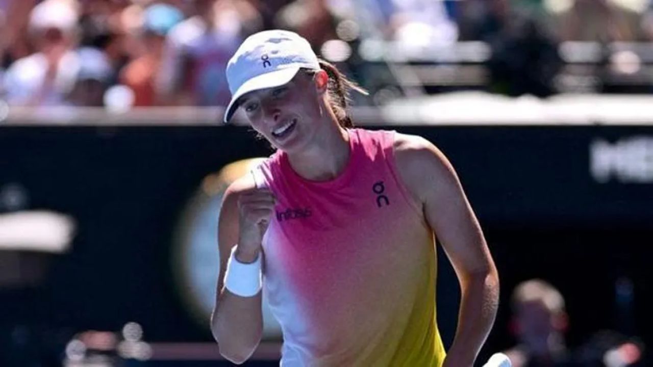Swiatek Avustralya Açık'ta yarı finale yükseldi
