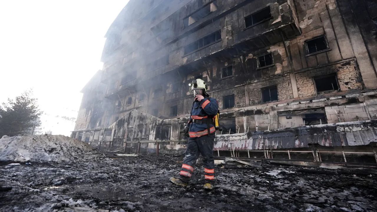 Yangın felaketinde hayatını kaybedenlerin kimlikleri belirlendi