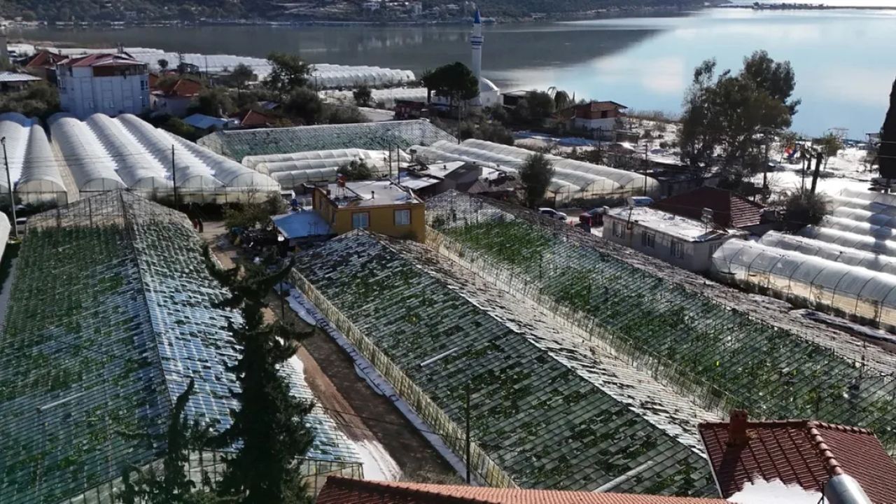 Antalya'da şiddetli yağışlar hasara yol açtı