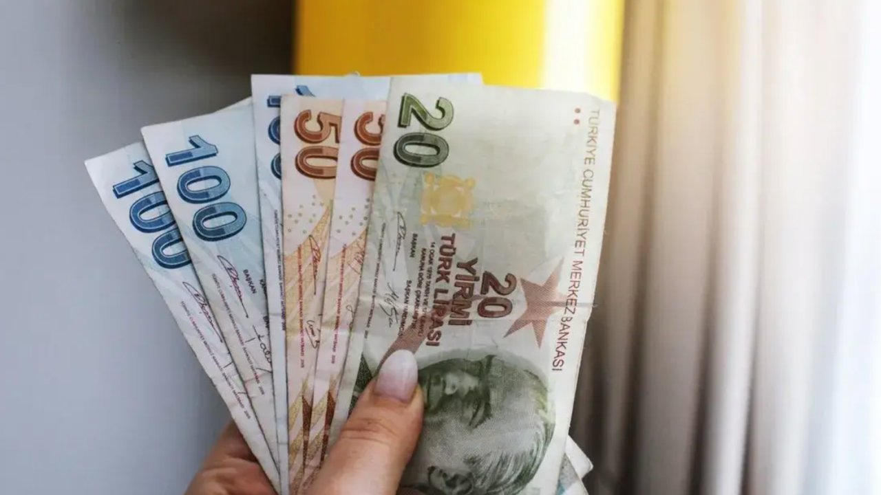 Emekliye Peş Peşe Müjde: IBAN’a 25 Bin 969 TL Nakit Ödeme Yatacak