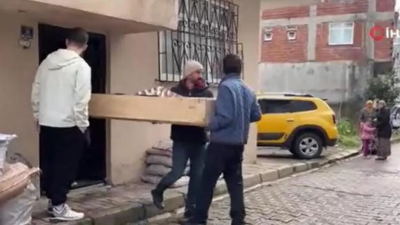 Genç kız yatağında hareketsiz halde bulundu