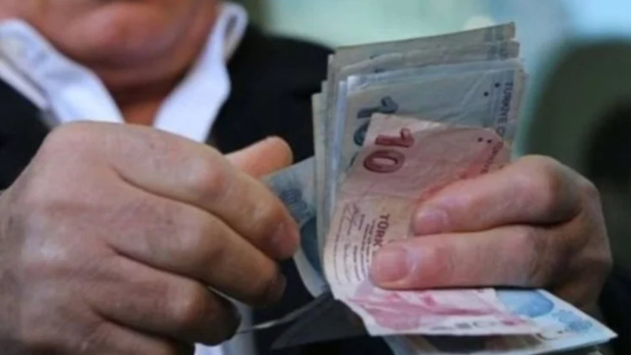 15 Milyon Emekliye Flaş Açıklama! Emekliler Maaşlarına İlave 10.000 TL Ödeme