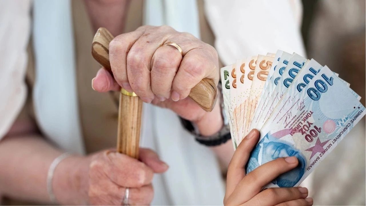 SGK Girişi 2000-2008 Arası Olana Yeni Dönem! Emeklilikte Beklenen Haber Geldi