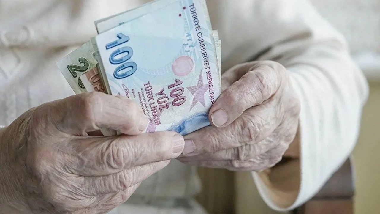 Sigorta Başlangıç Tarihini Geriye Çekerek EYT Kapsamına Dahil Olanlar Dikkat!