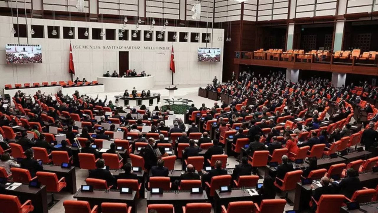 Kademeli Emeklilikte Teklifi: Kadınlarda 49 Erkeklerde 51 Yaş 6525 Prim Günü İle Kademeli Emeklilik