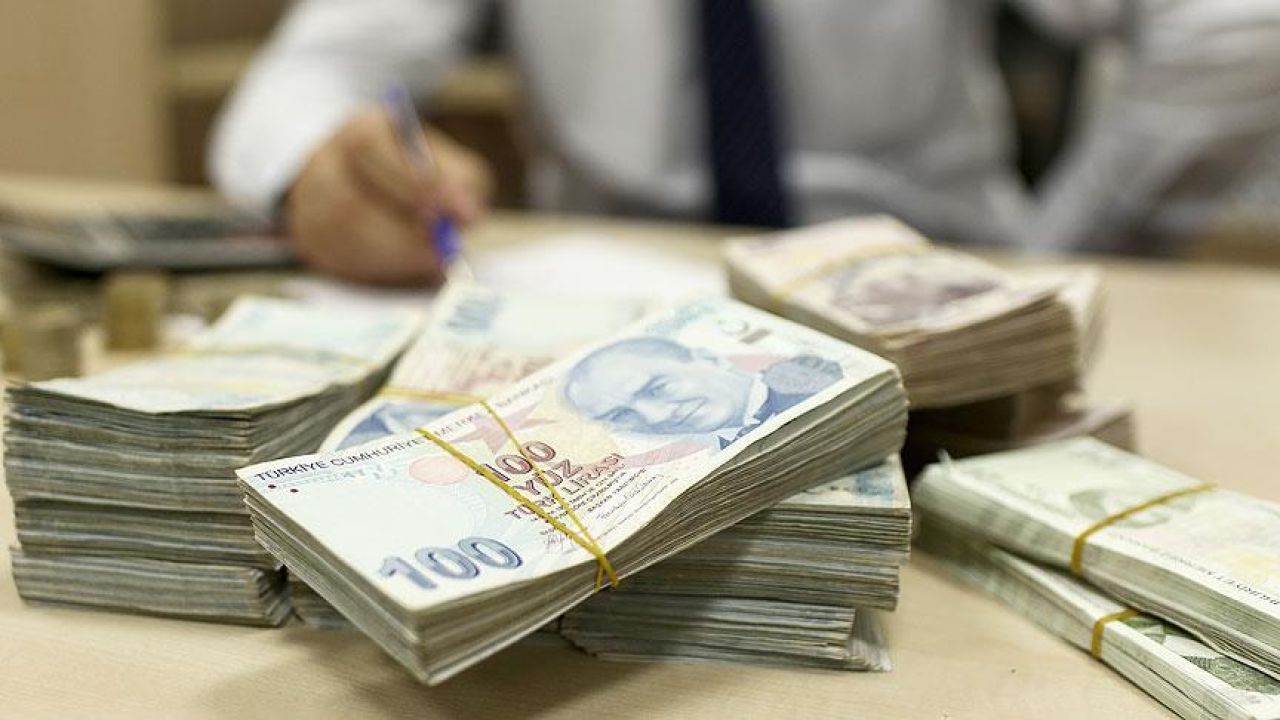 Bankaların faiz gelirleri yüzde 56 artarak 382 milyar liraya yükseldi