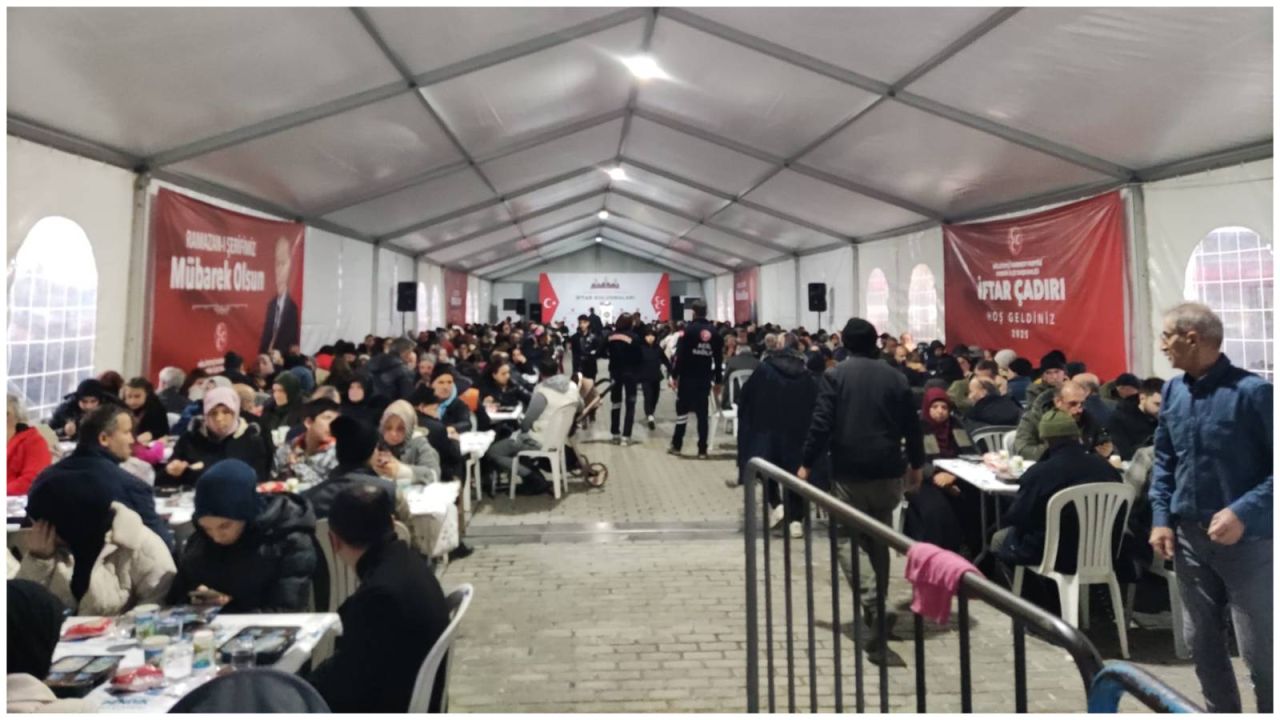 AKP'li Belediyenin MHP İftar Programlarının Masraflarını Karşıladığı İddia Edildi