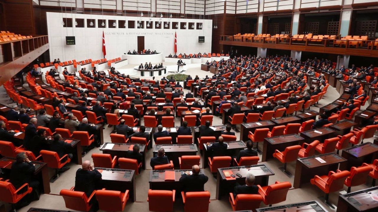 Cumhuriyet Halk Partisi'nden yeni kanun teklifi: Siyasi liderlerin mal varlıkları mercek altında