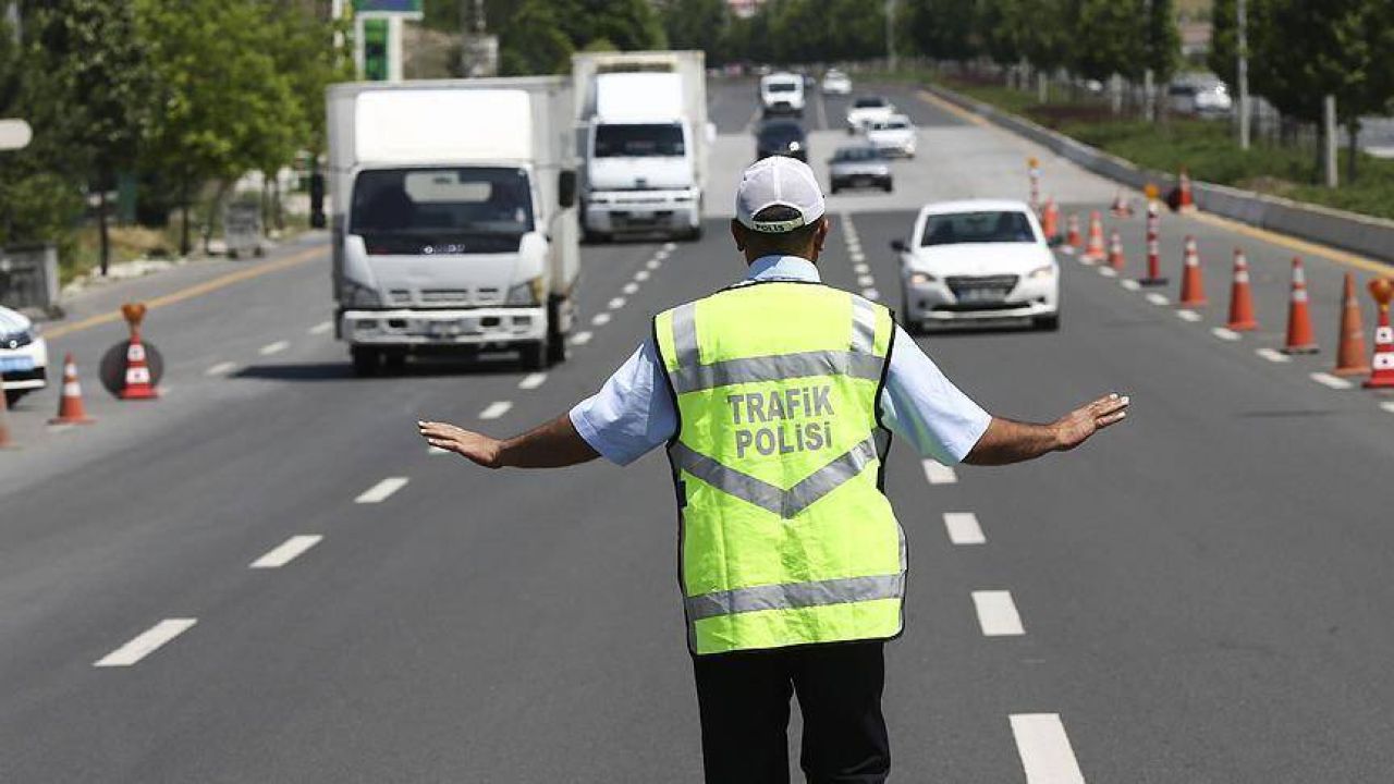 Ankara'da Bazı Yollar Yarın Trafiğe Kapatılacak
