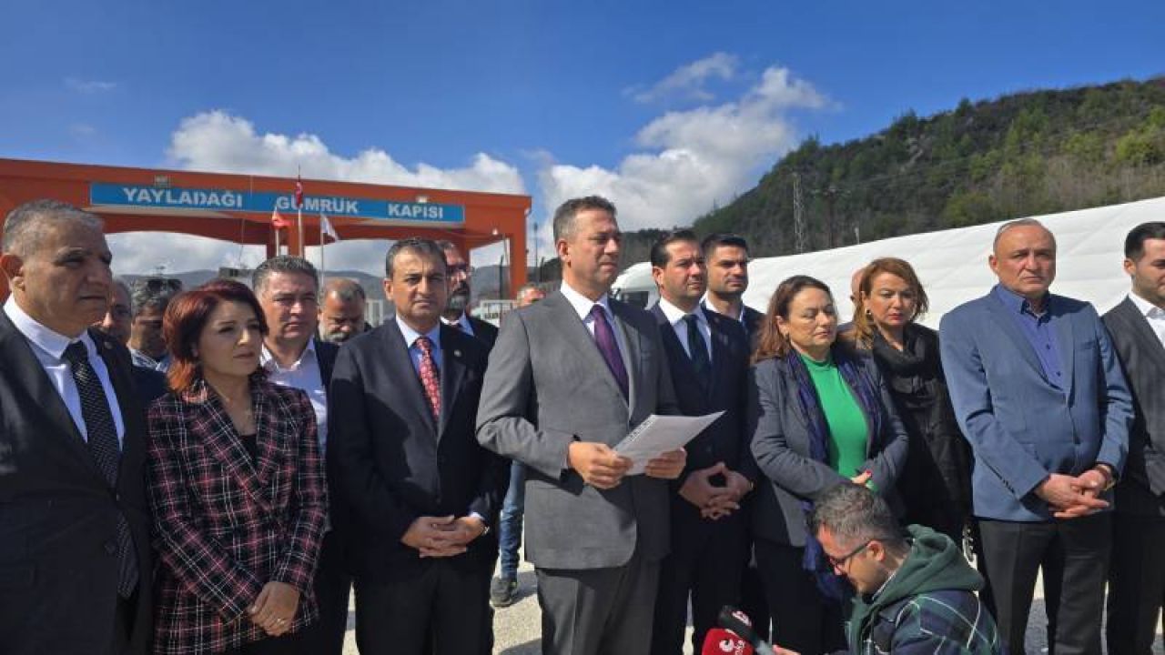 CHP'li Vekiller Suriye'de İnsani Güvenlik Koridoru Talep Etti