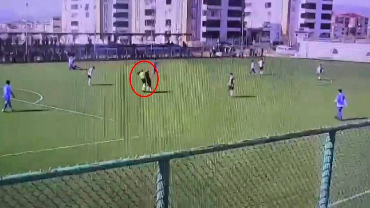 Elazığ'da Hakeme Yumruklu Saldırı: Kırmızı Kart Gören Oyuncu Olay Çıkardı