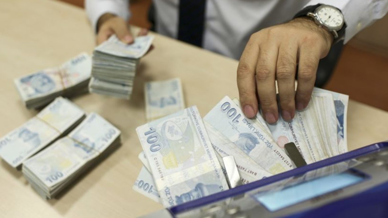 EMEKLİYE 3’LÜ KAZANÇ! Maaş Zam, Ek Promosyon, Bayram İkramiyesi!