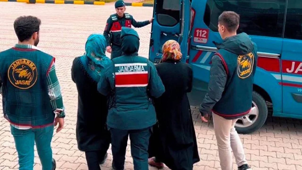 İki günlük bebeğini öldürüp gömen anne ve anneanne yakalandı