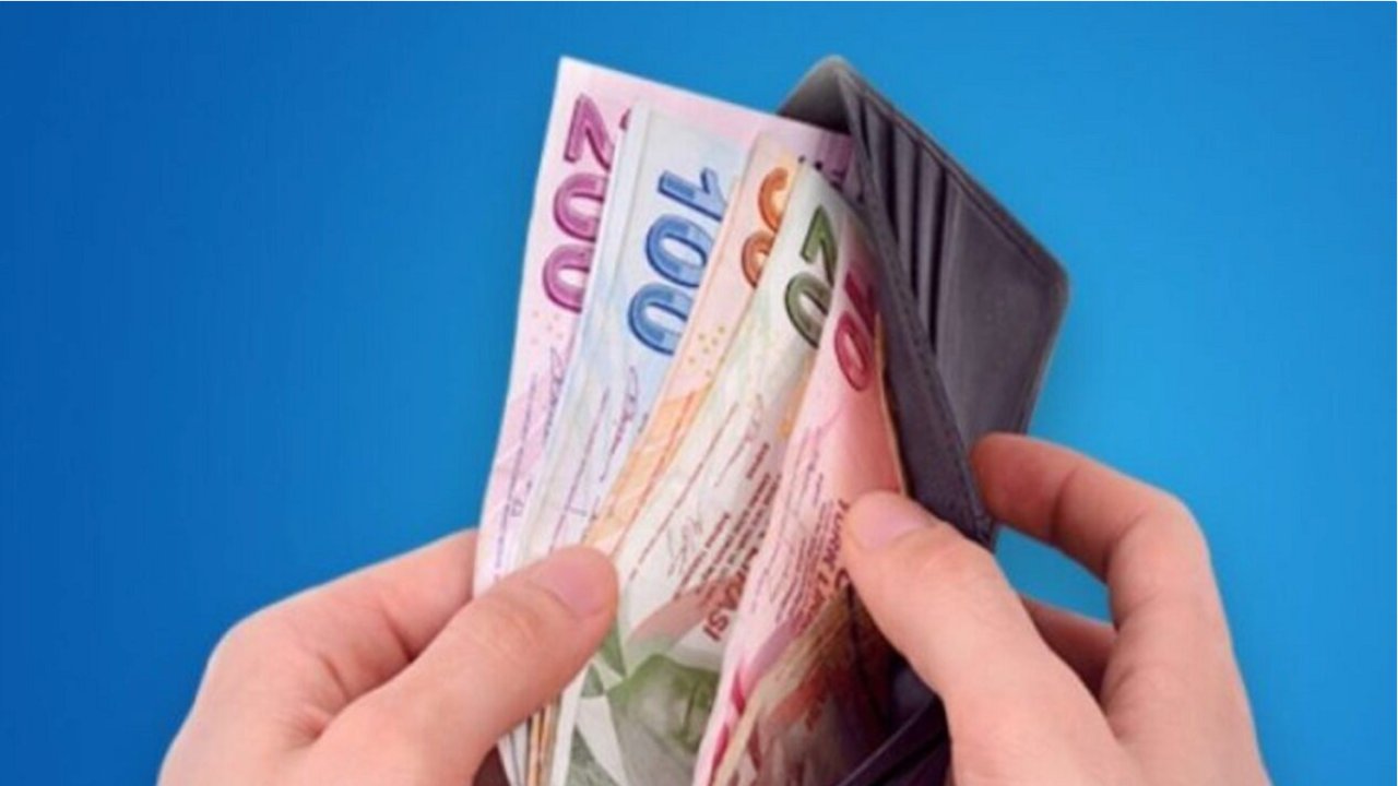 Emeklilere büyük müjde şimdi geldi! Nisan ayında ek ödeme alacak