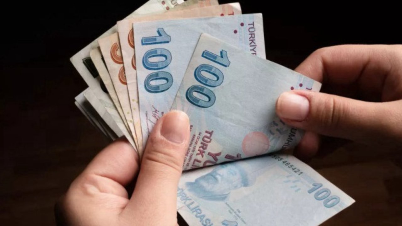 EMEKLİYE MÜJDE HABERİ: İkramiyeden Sonra 5000 TL Fazladan Ödeme Alabilirsiniz