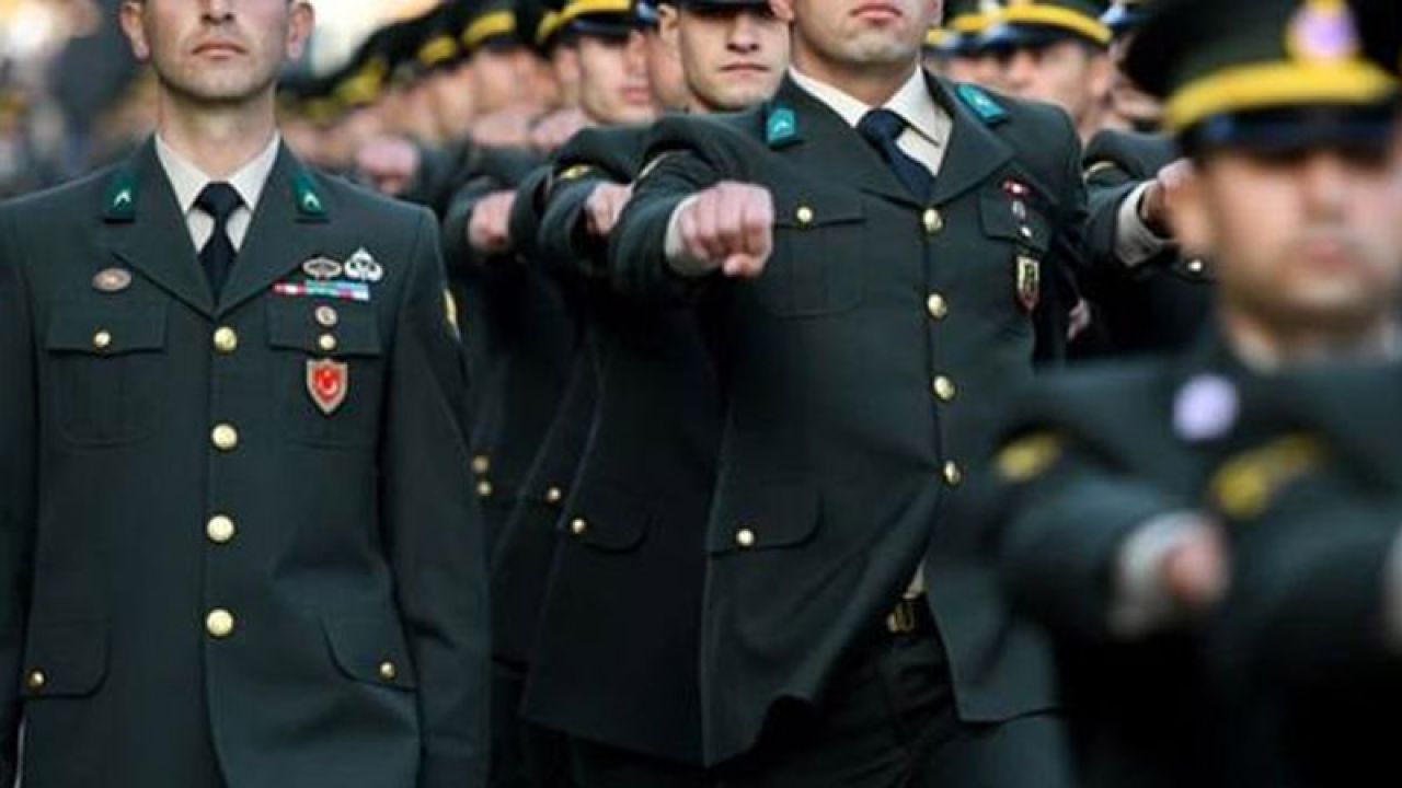 Subay ve Astsubay Yönetmeliğinde Değişiklik Yapıldı