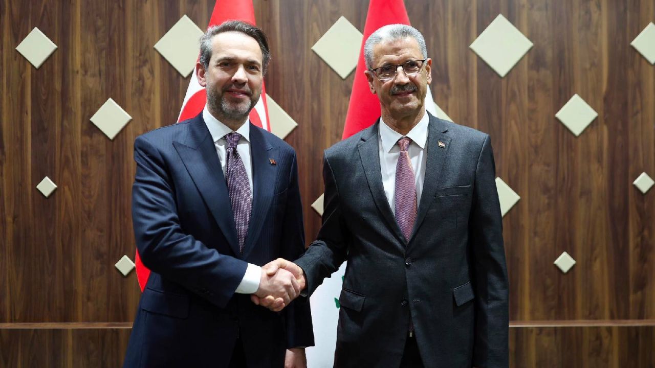 Bayraktar, Bağdat'ta resmi temaslarda bulundu