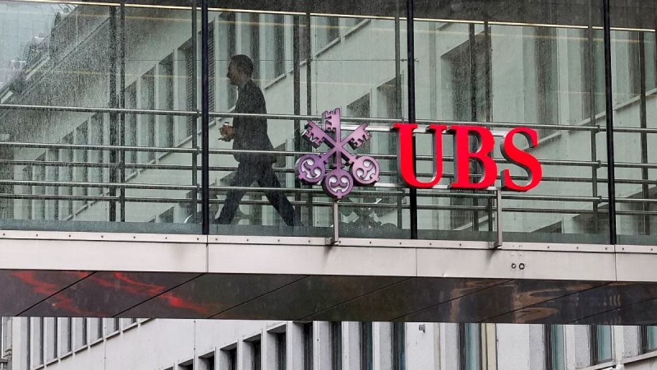 UBS, altın fiyatı tahminini yukarı çekti