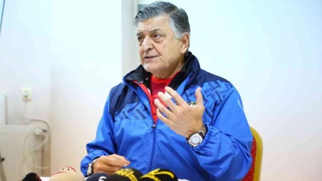 Yılmaz Vural: Türk futbolu, iki takım arasındaki kavgaya odaklandı