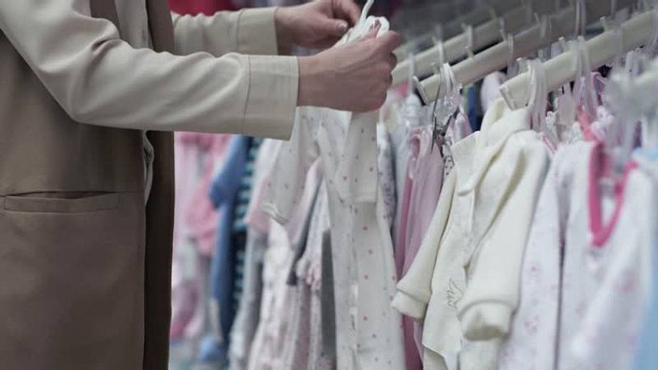 Çocuk giyim markası güvenlik riski nedeniyle piyasadan toplatılıyor