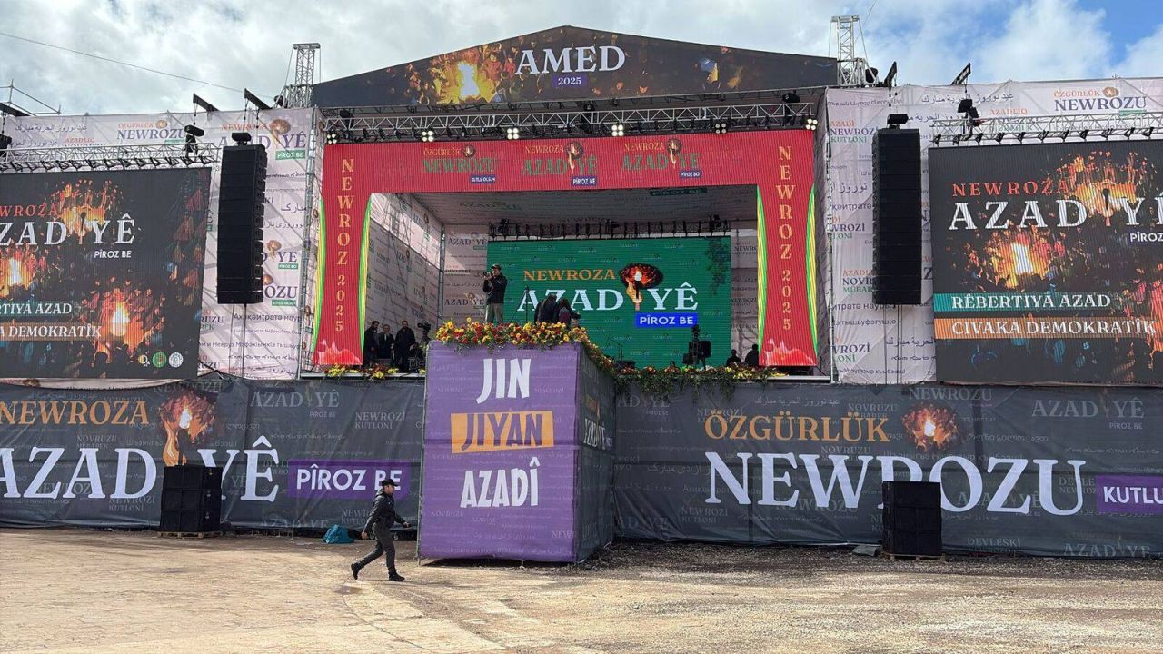 Diyarbakır'da Nevruz kutlamaları yoğun güvenlik önlemleri altında başladı