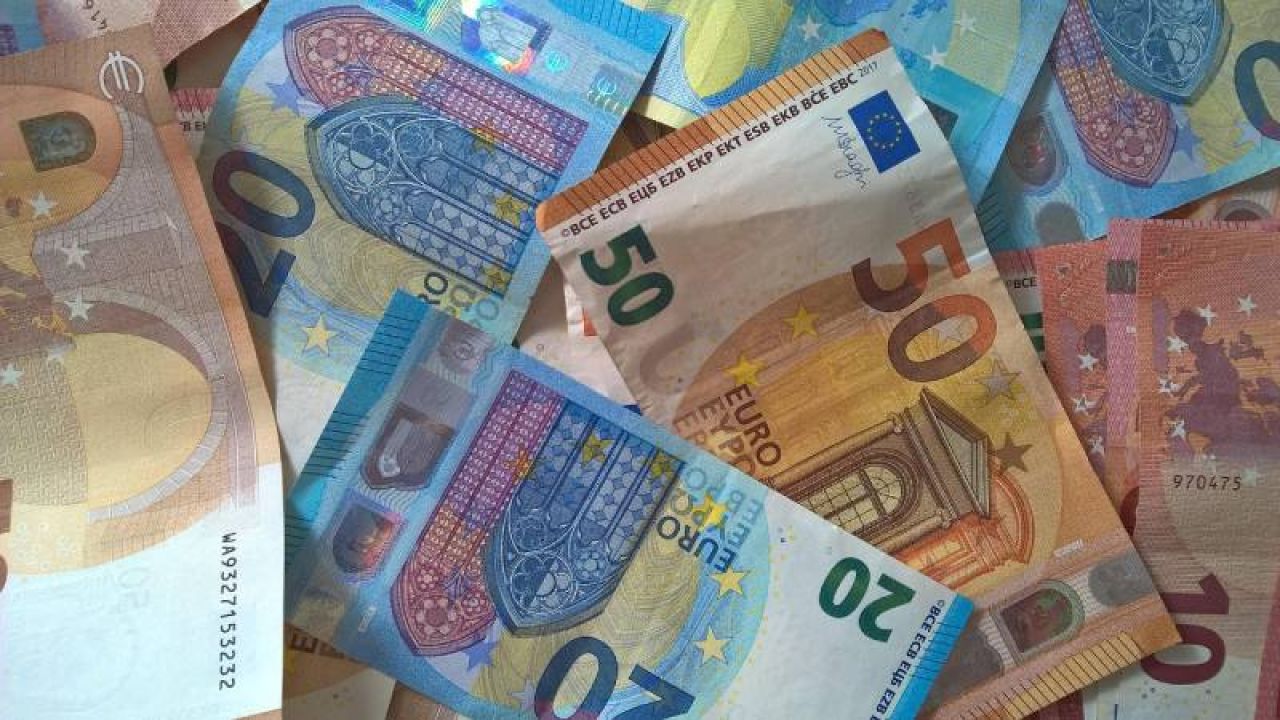 Dolar ve Euro'da güne başlangıç değerleri