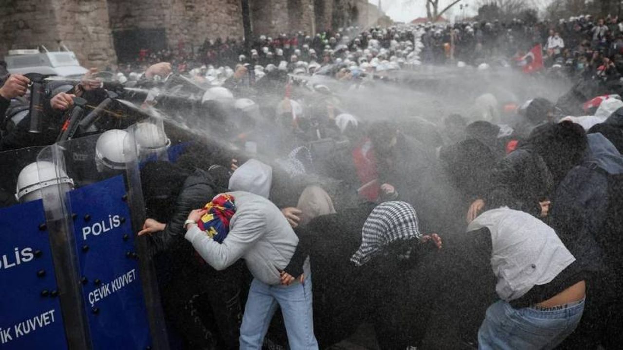 Anne ve Baba Dayanışma Ağı: Çocuklarımızın Hakları Zedeleniyor, İlaçlara Erişim Sorunu Yaşanıyor