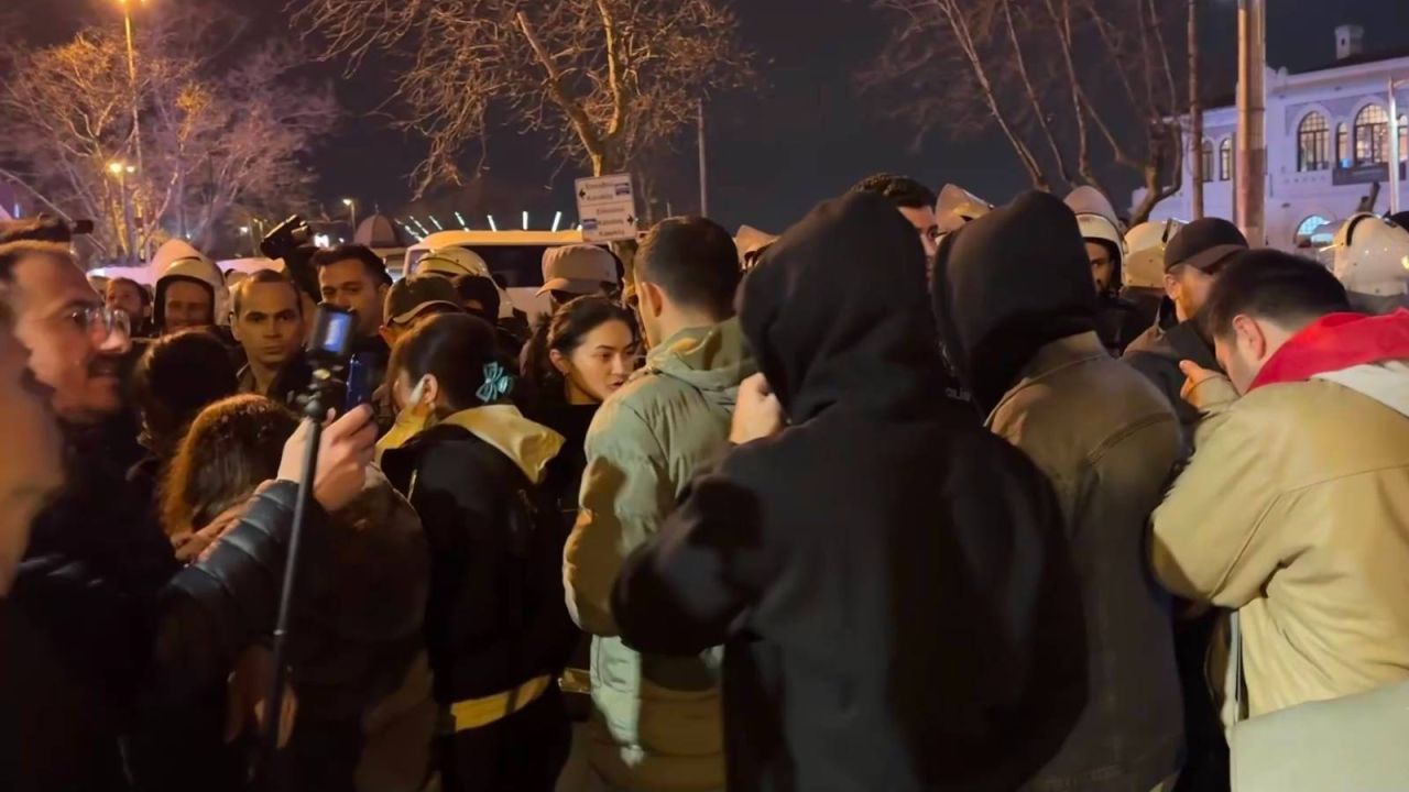 Ahmet Şık'tan Bakan Yerlikaya'ya KİM uygulaması sorusu