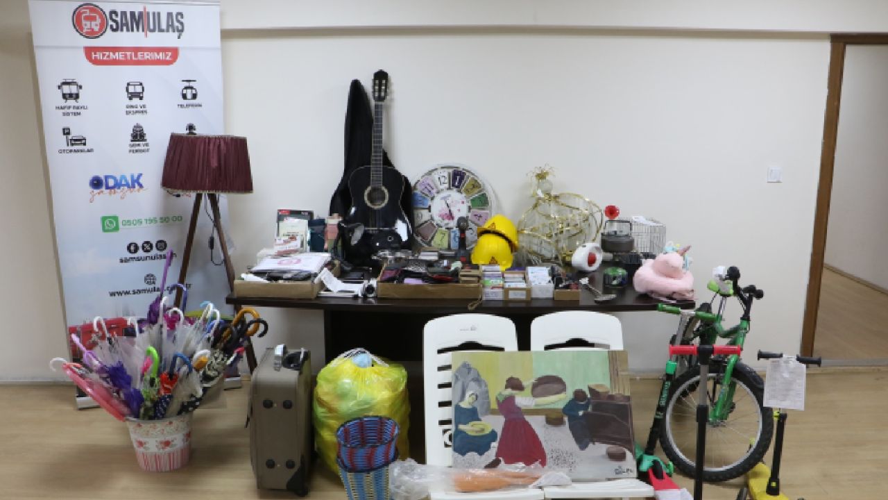 Samsun'da Toplu Taşımada Unutulan Çeşitli Eşyalar Dikkat Çekti: Evlilik Cüzdanından Bisiklete, Şezlonga Kadar Her Şey Var!
