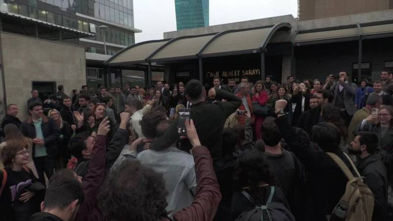 İzmir Barosu, Tutuklu Öğrencilerde İşkence İzlerine Rastlandığını Bildirdi