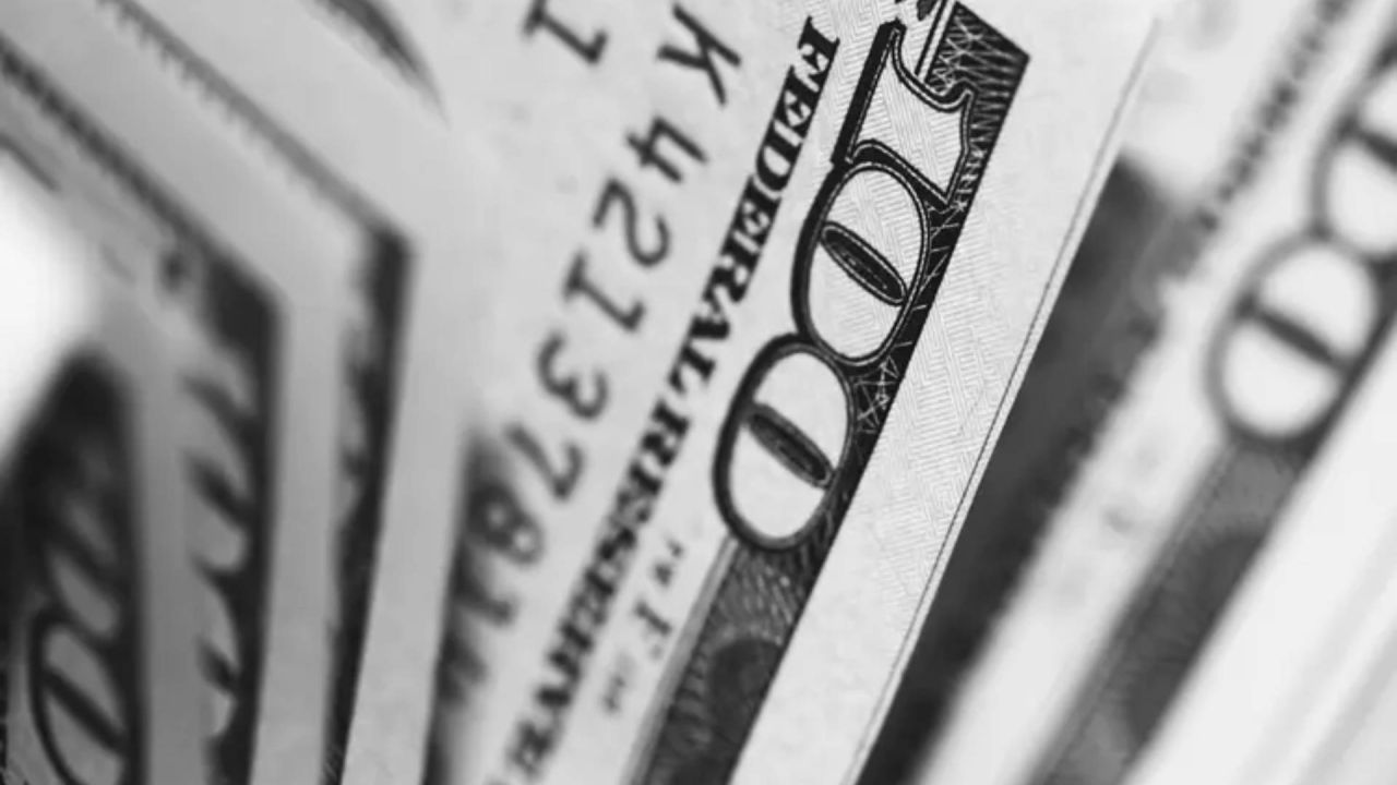 Alman bankası yıl sonu dolar tahminini yükseltti