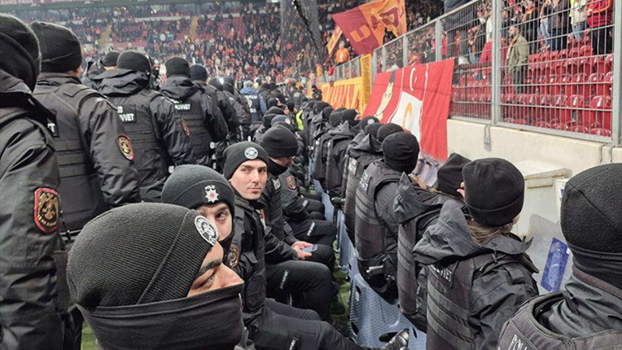 Fenerbahçe-Galatasaray derbisi öncesi güvenlik seferberliği: 30 bin polis görevde