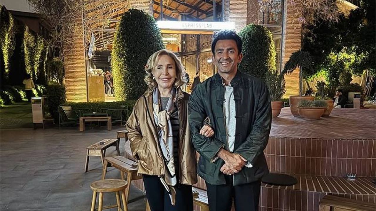 Ali Koç'un annesi Çiğdem Simavi, boykot edilen EspressoLab'ı ziyaret etti