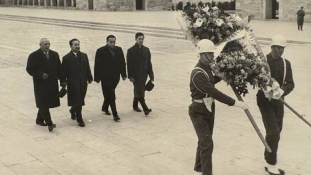 Özdağ, Türkeş için Rahmet Diledi: İftiralardan Korkmayan Bir Liderdi