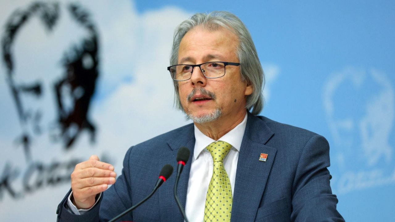 İlhan Uzgel, CHP'nin dış politika danışmanı oldu