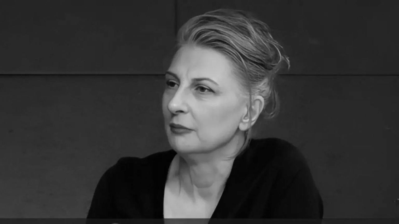 Prof. Dr. Nuray Mert siyasi yorumculuğu bıraktığını açıkladı: Ülkem ve o küçük kız için çok korkuyorum