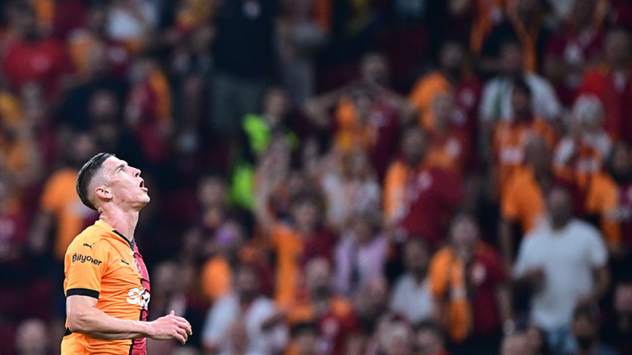 Galatasaray'a Sallai'den darbe