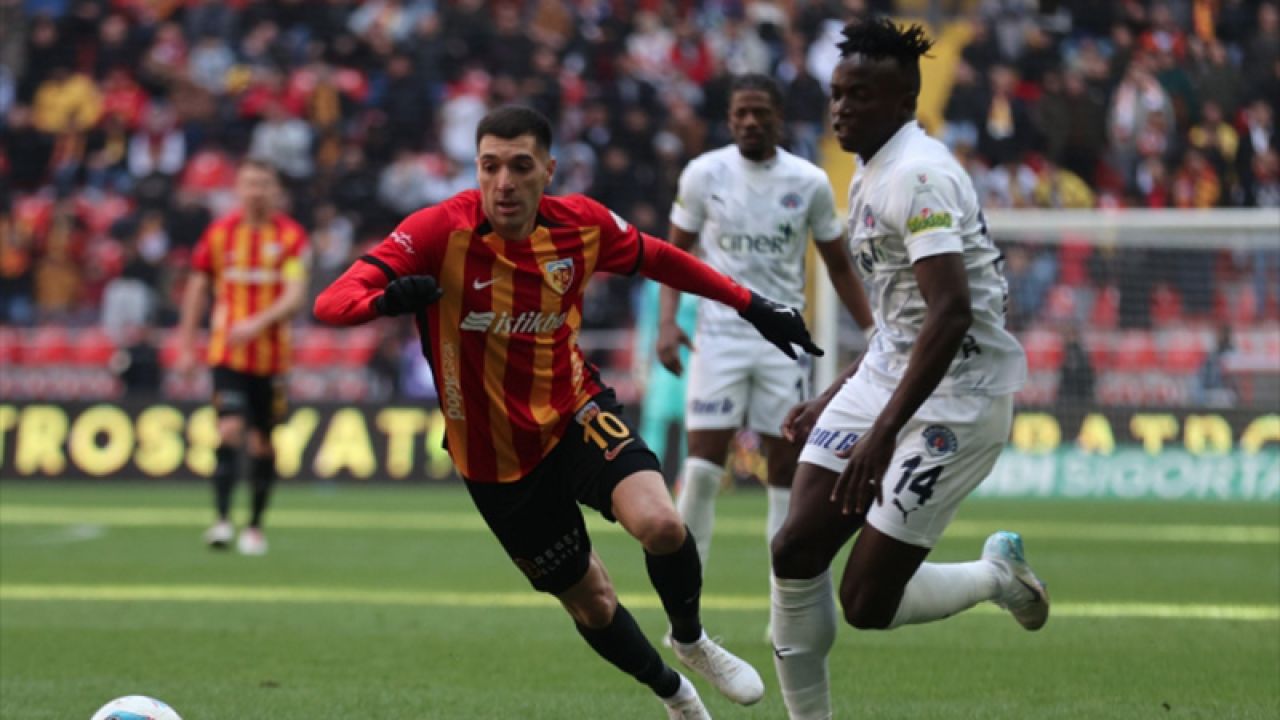 Kayserispor'da dört oyuncu Fenerbahçe maçında cezalı