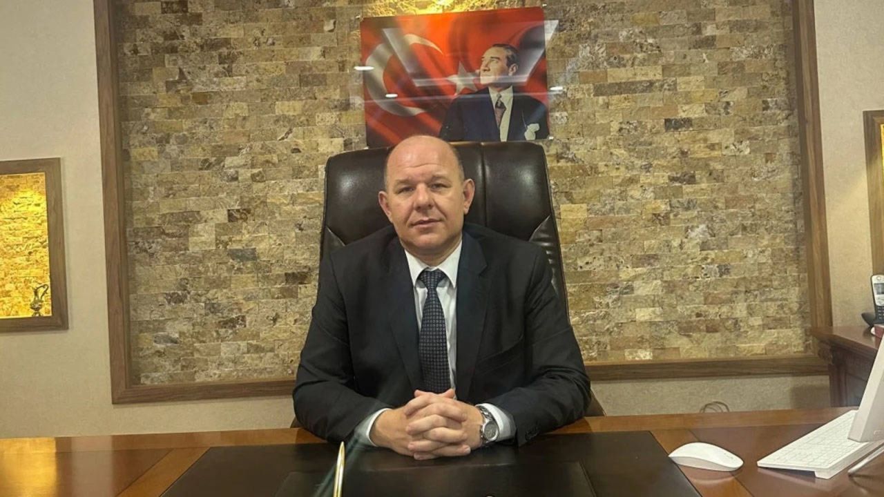 Okul müdürü öğrencilere 5 gün tatil vererek eylemleri engelledi, öğretmeni görevden uzaklaştırdı