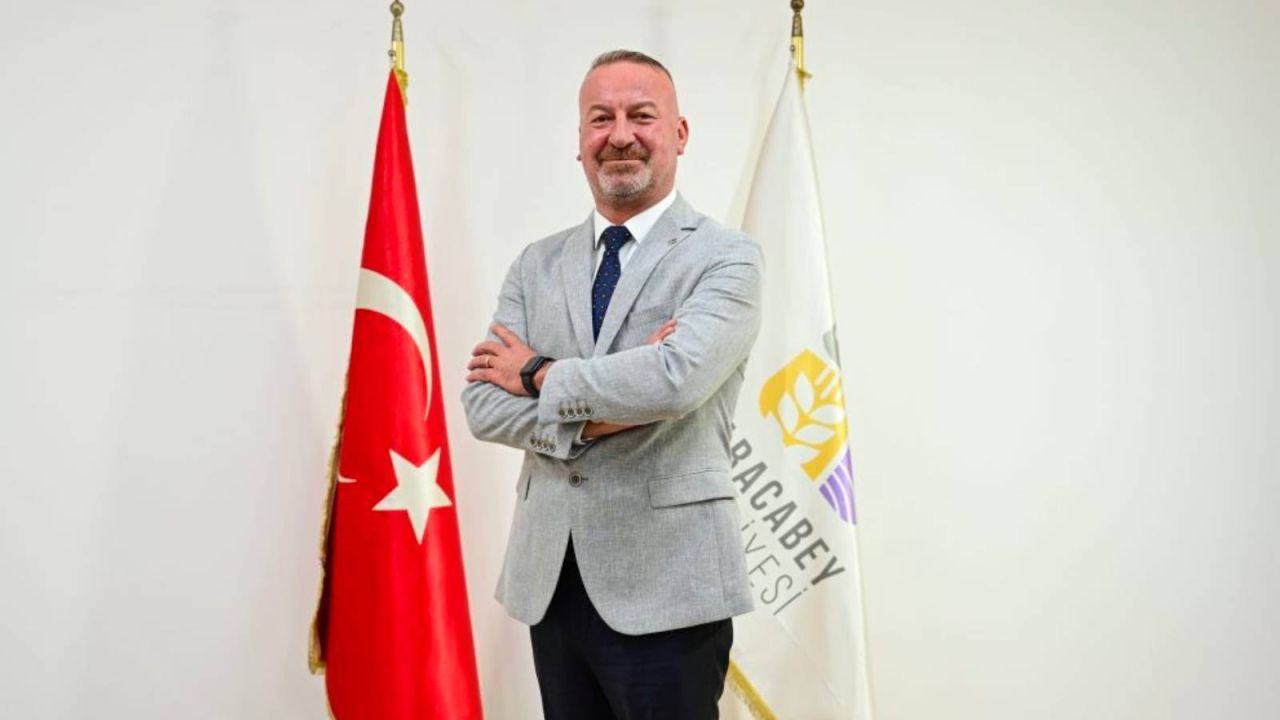 Karacabey Belediye Başkanı, İYİ Parti'den İstifa Etti: Daha Özgür Bir Zeminde Görevimi Sürdüreceğim