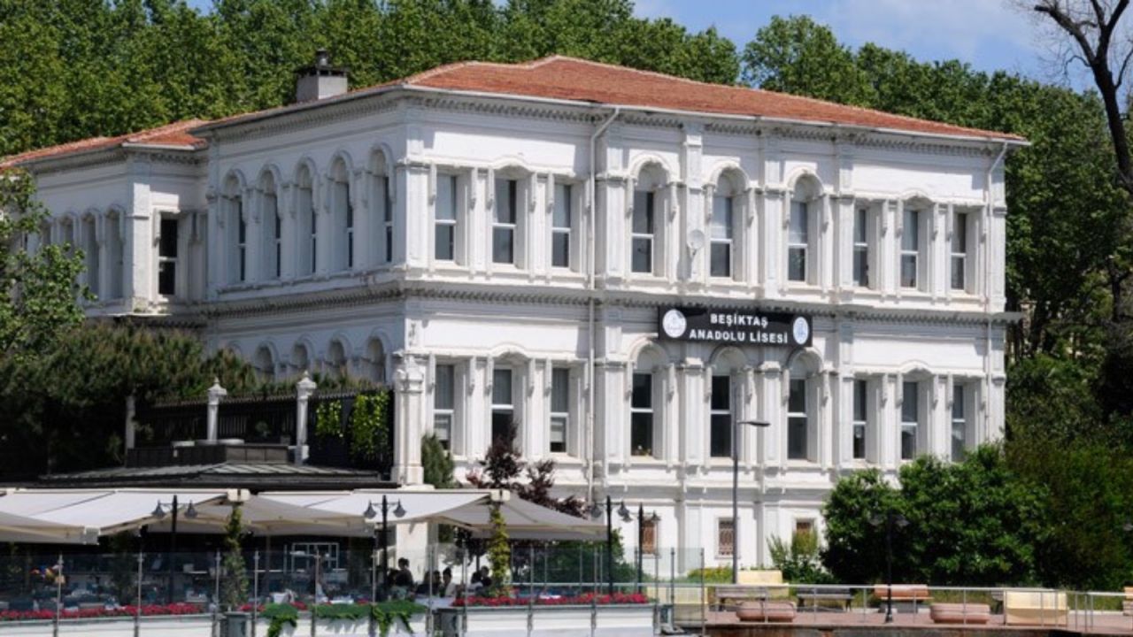 Müdür yardımcısının eylemci öğrenciye söylediği tepki çeken sözler gündem oldu