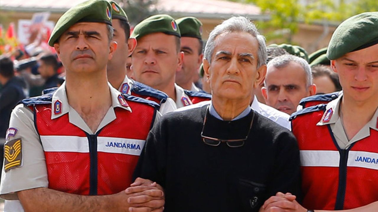 Akın Öztürk: Darbe Önlenirdi, Refleks Gösteremeyenlere Yazıklar Olsun, Uludere Emrini Biliyorum
