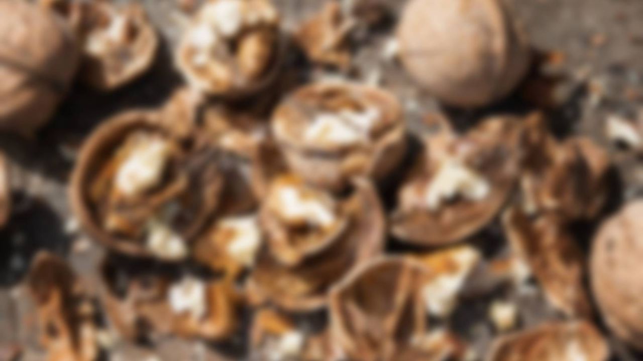 Şanlıurfa'da 11 ton küflenmiş ceviz ele geçirildi