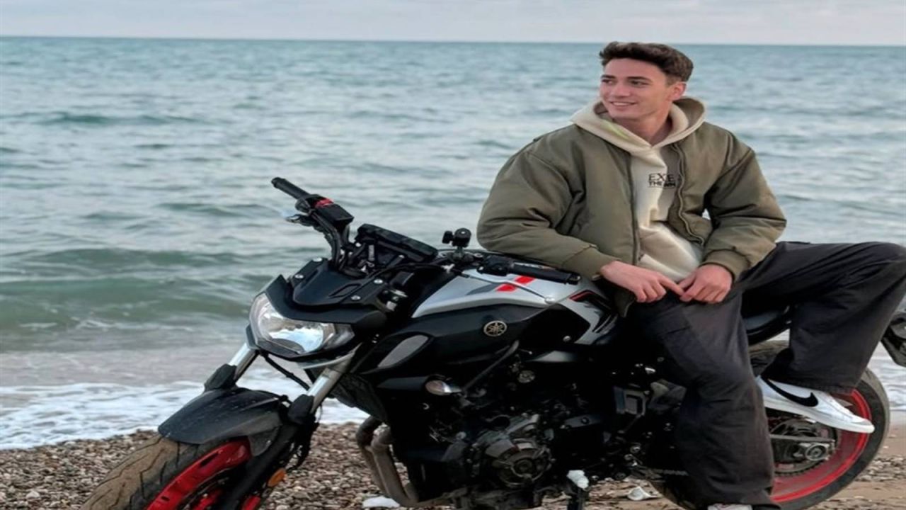 21 Yaşındaki Genç, Babası Gibi Motosiklet Kazasında Hayatını Kaybetti