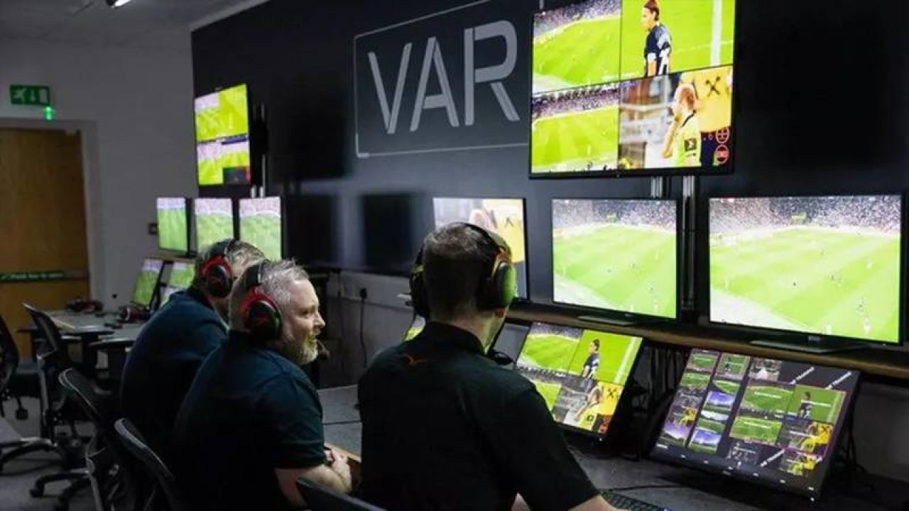 Göztepe-beşiktaş maçının var hakemi açıklandı