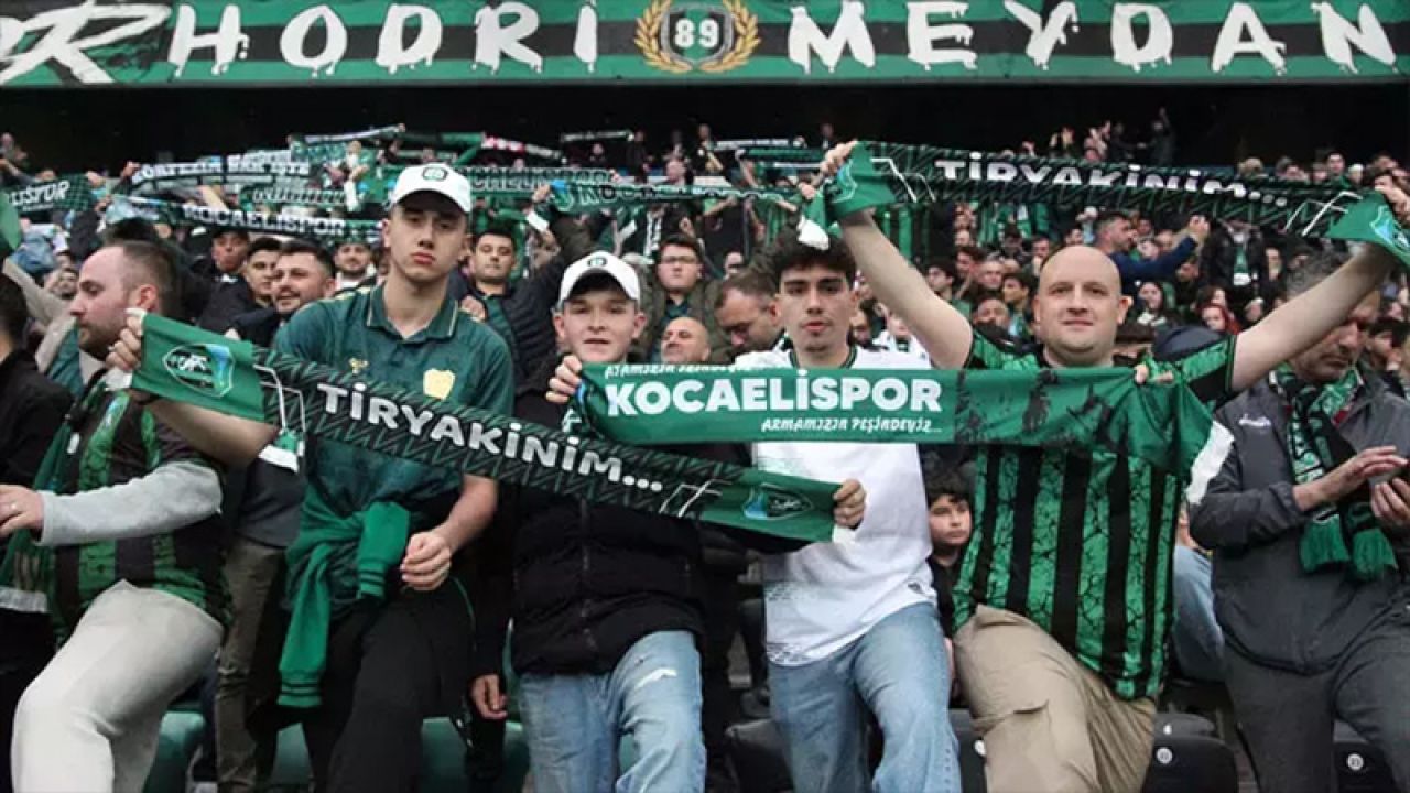 Kocaelispor, Süper Lig'e yükselen ilk takım oldu