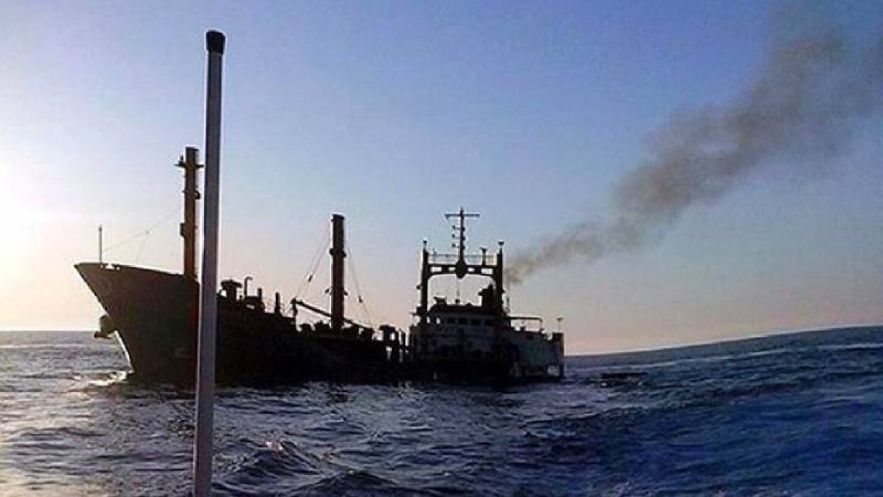 Türk gemisi Yemen'de şarapnel isabeti aldı